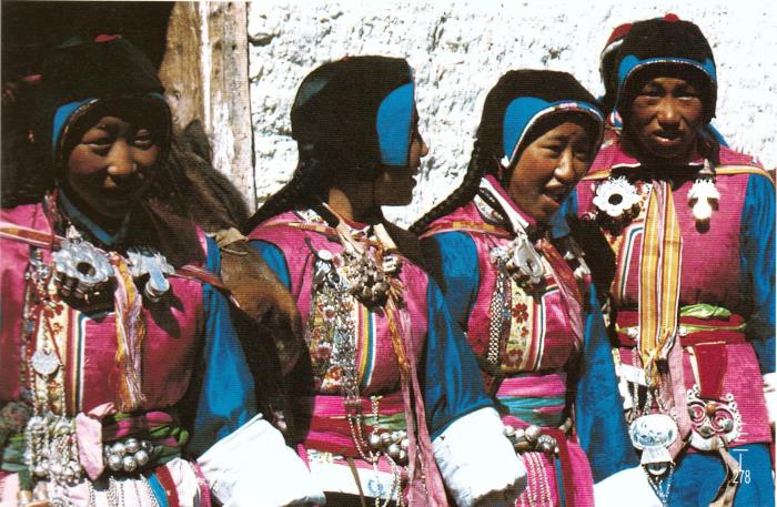 香格里拉傳統藏族盛裝
